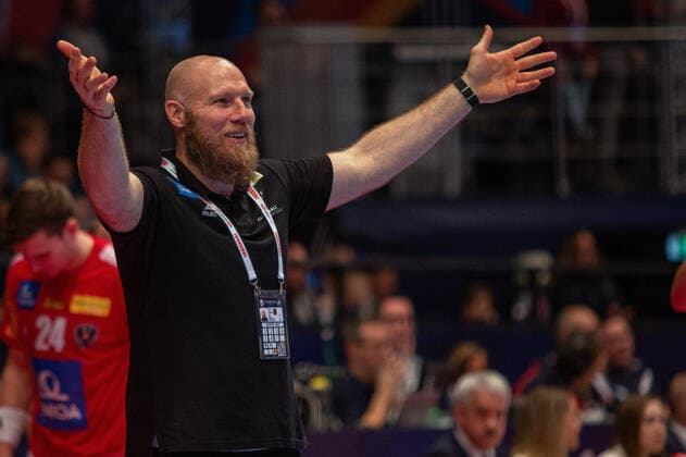 HANDBALL - EHF EURO 2020 VIENNA,AUSTRIA,18.JAN.20 - HANDBALL - EHF European Men s Handball Championship 2020, main round, ESP vs AUT. Image shows the rejoicing of head coach Ales Pajovic (AUT). GEPAxpictures xDavidxBitzan
