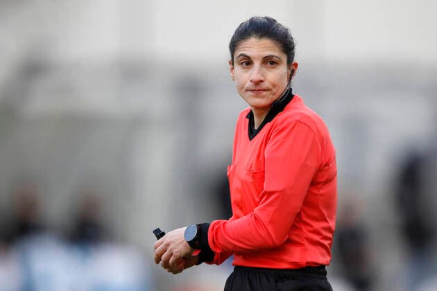 18.01.2020, Eintracht Stadion, B-Platz, Braunschweig, Testspiel, Eintracht Braunschweig vs 1. FC Magdeburg, im Bild Schiedsrichterin Riem Hussein Eintracht Braunschweig vs 1. FC Magdeburg