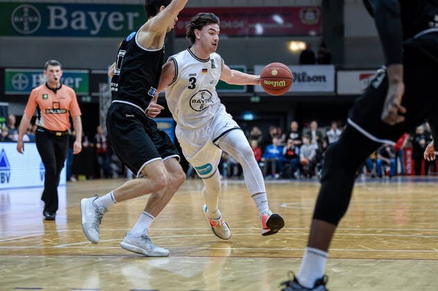 2. Barmer Basketball-Bundesliga ProA, Bayer Giants Leverkusen vs. ROEMERSTROM Gladiators Trier; Leverkusen, 19.01.2020 Luca Finn Kahl (Bayer Giants Leverkusen 3), 2. Barmer Basketball-Bundesliga ProA, Bayer Giants Leverkusen vs. ROEMERSTROM Gladiators Trier am 19.01.2020 in der Ostermann Arena, Leverkusen, (Nordrhein-Westfalen) *** 2 Barmer Basketball Bundesliga ProA, Bayer Giants Leverkusen vs ROEMERSTROM Gladiators Trier Leverkusen, 19 01 2020 Luca Finn Kahl Bayer Giants Leverkusen 3 , 2 Barmer Basketball Bundesliga ProA, Bayer Giants Leverkusen vs ROEMERSTROM Gladiators Trier on 19 01 2020 in the Ostermann Arena, Leverkusen, North Rhine-Westphalia Copyright: xBEAUTIFULxSPORTS Mueller-Laschetx
