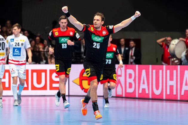 Handball, Maenner: EM 2020, Hauptrunde, Gruppe 1, Oesterreich - Deutschland Kai H?fner Haefner (Deutschland MT Melsungen) Jubel Freude Emotion Wien Stadthalle Wien Oesterreich
