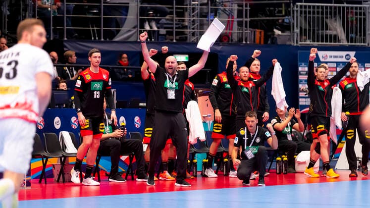 Die deutsche Bank freut sich jubelt. Oesterreich vs. Deutschland, Handball, Hauptrunde, EHF Euro 2020, 20.01.20 Wien Wien Oesterreich Copyright: xAgentur54Gradx xFelixxKoenigx