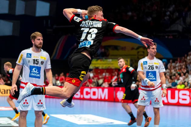 Handball, Maenner: EM 2020, Hauptrunde, Gruppe 1, Oesterreich - Deutschland Timo Kastening (Deutschland TSV Hannover) Wien Stadthalle Wien Oesterreich