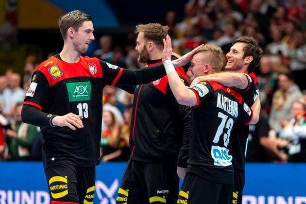 Handball, Maenner: EM 2020, Hauptrunde, Gruppe 1, Oesterreich - Deutschland Hendrik Pekeler (Deutschland THW Kiel), Timo Kastening (Deutschland TSV Hannover), Uwe Gensheimer (Deutschland Rhein-Neckar Loewen) Wien Stadthalle Wien Oesterreich
