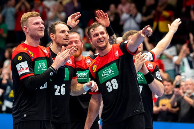 Handball, Maenner: EM 2020, Hauptrunde, Gruppe 1, Oesterreich - Deutschland Philipp Weber (Deutschland SC DHfK Leipzig), Kai Häfner Haefner (Deutschland MT Melsungen), Fabian B?hm Boehm (Deutschland TSV Hannover) Wien Stadthalle Wien Oesterreich