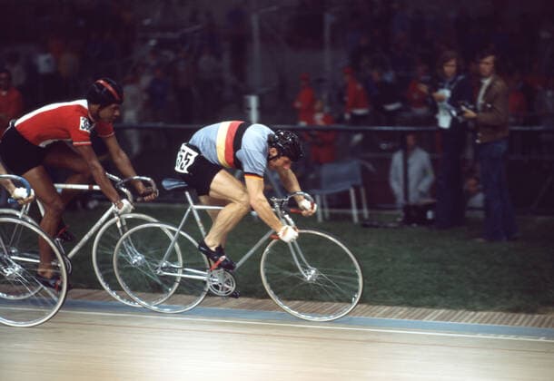 BAU Deutschland 1972 München Olympische Spiele, Radrennen Rad Sprint 1000 Meter, Jürgen Geschke (DDR, rechts) *** BAU Germany 1972 Munich Olympic Games, cycling race bike sprint 1000 meters, Jürgen Geschke DDR, right