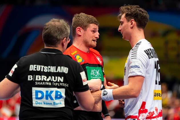 Handball, Maenner: EM 2020, Hauptrunde, Gruppe 1, Oesterreich - Deutschland David Schmidt (Deutschland TVB Stuttgart), Lukas Herburger (Oesterreich) Wien Stadthalle Wien Oesterreich