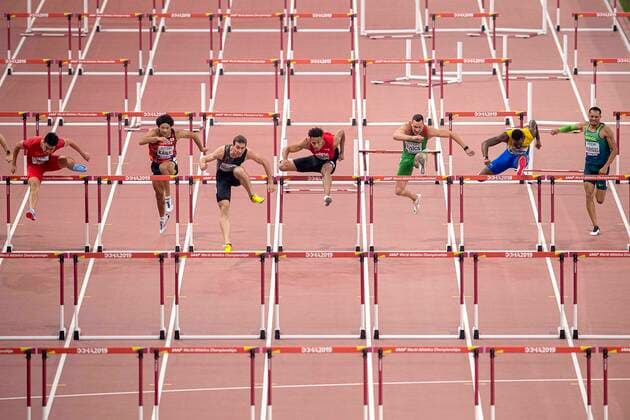 Athleten in Aktion, Rennen, Lauf, Vorlauf 110m Huerden der Maenner, am 30.09.2019 Leichtathletik Weltmeisterschaft 2019 in Doha Katar, vom 27.09. - 10.10.2019. Â