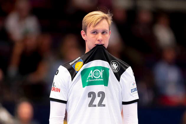 Marian Michalczik (Nr. 22, Deutschland) ist niedergeschlagen deprimiert enttaeuscht. Tschechien vs. Deutschland, Handball, Hauptrunde, EHF Euro 2020, 22.01.20 Wien Wien Oesterreich *** Marian Michalczik No 22, Germany is depressed depressed disappointed Czech Republic vs. Germany, Handball, Main Round, EHF Euro 2020, 22 01 20 Vienna Vienna Austria Copyright: xAgentur54Gradx xFelixxKoenigx