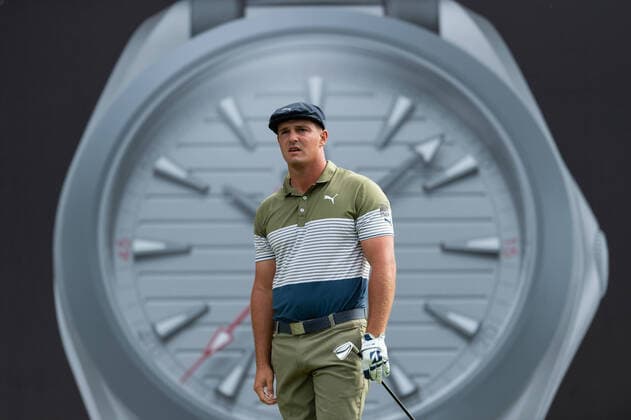 Bryson Dechambeau of the USA at the seventh hole in round 2 during the PGA, Golf Herren European Tour Dubai Desert Classic at Emirates Golf Club, Dubai, UAE on 24 January 2020. Copyright: xGrantxWinterx 26070119