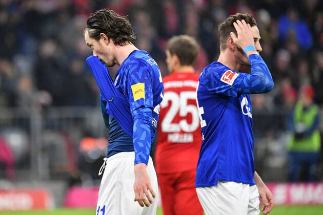Bilder des Jahres 2020, Sport 01 Januar Sport Themen der Woche KW04 v.li:Michael GREGORITSCH (FC Schalke 04), Bastian OCZIPKA (FC Schalke 04), Enttaeuschung,Frust ,enttaeuscht,frustriert,niedergeschlagen,, Aktion. Fussball 1. Bundesliga,19.Spieltag,Spieltag19, FC Bayern Muenchen (M) -FCSchalke 04 (GE), am 25.01.2020 in Muenchen A L L I A N Z A R E N A, DFL REGULATIONS PROHIBIT ANY USE OF PHOTOGRAPHS AS IMAGE SEQUENCES AND OR QUASI-VIDEO. *** From left to right Michael GREGORITSCH FC Schalke 04 , Bastian OCZIPKA FC Schalke 04 , disappointment, frustration, disappointed, frustrated, depressed,, action football 1 Bundesliga, 19 matchday,Matchday19, FC Bayern Muenchen M FCSchalke 04 GE , on 25.01.2020 in Munich A L L I A N Z A R E N A, DFL REGULATIONS PROHIBIT ANY USE OF PHOTOGRAPHS AS IMAGE SEQUENCES AND OR QUASI VIDEO