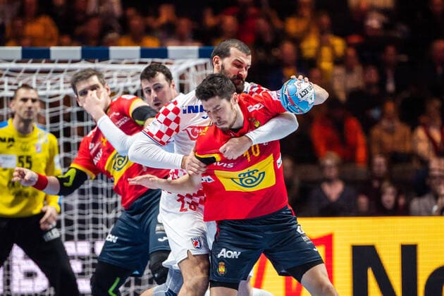 200126 Zeljko Musa of Croatia and Alex Dujshebaev Dovichebaeva of Spain during the EHF European Handball Championship final between Spain and Croatia on January 26, 2020 in Stockholm. Copyright: JOHANNAxLUNDBERG BB200126JL006