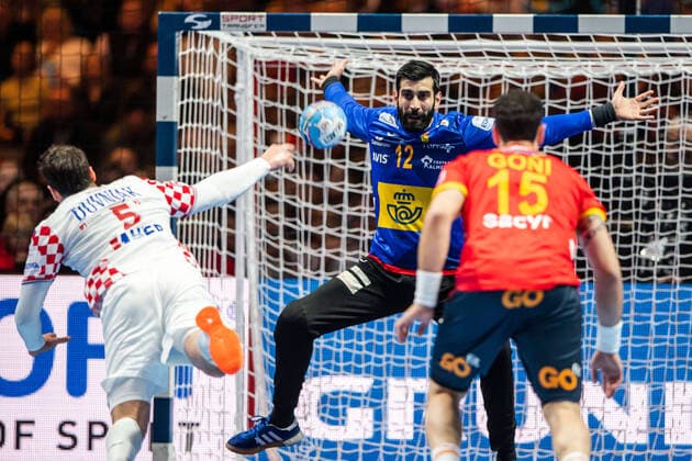 200126 Domagoj Duvnjak of Croatia and goalkeeper Rodrigo Corrales Rodal of Spain during the EHF European Handball Championship final between Spain and Croatia on January 26, 2020 in Stockholm. Copyright: JESPERxZERMAN BB200126JZ010