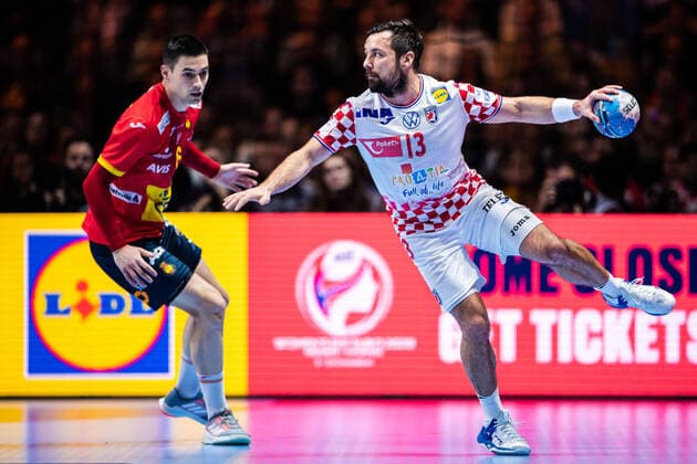 200126 Zlatko Horvat of Croatia and Ãngel Fernandez Perez of Spain during the EHF European Handball Championship final between Spain and Croatia on January 26, 2020 in Stockholm. Copyright: JESPERxZERMAN BB200126JZ026