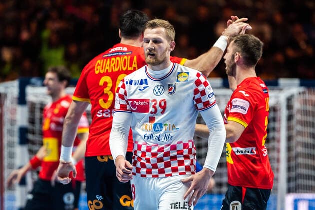 200126 David Mandic of Croatia looks dejected during the EHF European Handball Championship final between Spain and Croatia on January 26, 2020 in Stockholm. Copyright: JOHANNAxLUNDBERG BB200126JL026