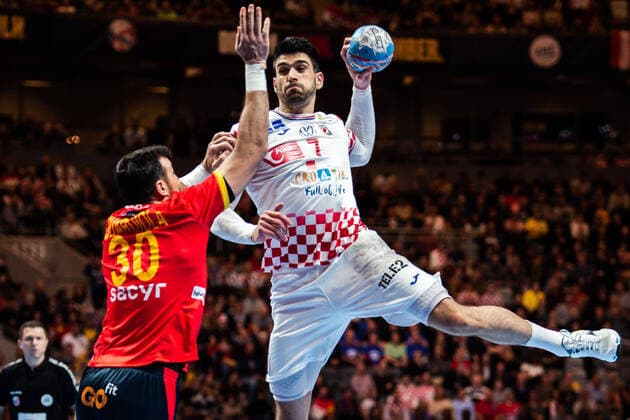 200126 Luka Stepanic of Croatia and Gedeon Guardiola Villaplana of Spain during the EHF European Handball Championship final between Spain and Croatia on January 26, 2020 in Stockholm. Copyright: JESPERxZERMAN BB200126JZ038