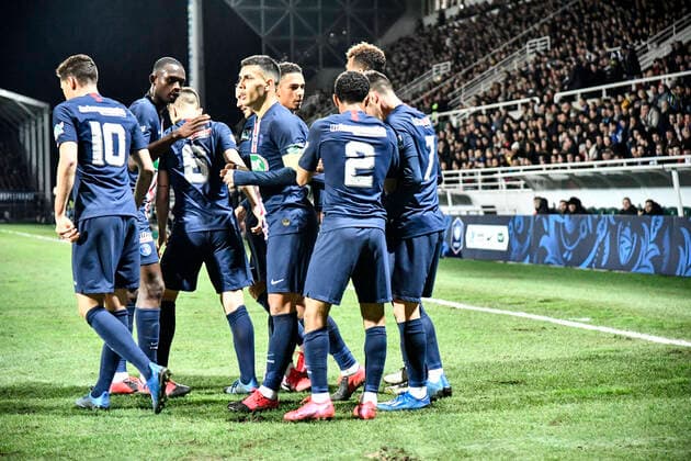 But et joie Leandro Paredes (psg) FOOTBALL : Pau vs PSG - 8eme de Finale Coupe de France - Pau - 29 01 2020 ThierryBreton Panoramic 