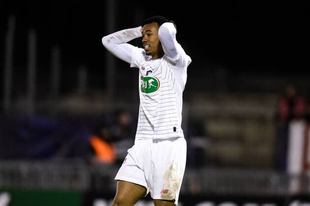 Attitude - Deception de Gabriel Dos Santos ( 4 - LOSC ) - FOOTBALL : SAS Epinal vs Lille OSC - Coupe de France - Epinal - 29 01 2020 FedericoPestellini Panoramic 