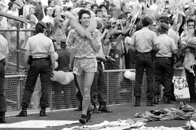 Fußball, EM Finale 1988 in München, Niederlande - Sowjetunion 2:0 UDSSR - Niederlande Deutschland, München, 215.06.1988, Fussball, UEFA EURO, EM, Europameisterschaft,Fussball 1988 in Deutschland, Finale, UDSSR - Niederlande (0:2): Marco van Basten (Niederlande).