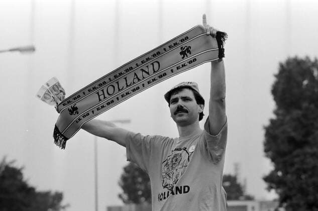 Fußball, EM Finale 1988 in München, Niederlande - Sowjetunion 2:0 UDSSR - Niederlande Deutschland, München, 215.06.1988, Fussball, UEFA EURO, EM, Europameisterschaft,Fussball 1988 in Deutschland, Finale, UDSSR - Niederlande (0:2): Niederlande Fans.