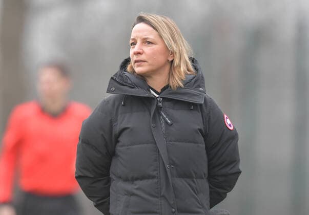 25.01.2020, GER, Fussball, Regionalliga West Oberliga Niederrhein, Saison 2019 2020, Testspiel, Sportanlage Zum Furlbach, Verl-Kaunitz SC Verl - SV Straelen 4 : 2 Inka Grings (Trainerin SV Straelen), Aktion, Einzelbild, Quer, Mimik, Gestik, Trainer, Coach, Trainerin