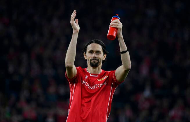 Signal Iduna Park Dortmund, 1.2.2020, 1. Fussball Bundesliga Saison 2019 20 20. Spieltag, Borussia Dortmund (BVB) vs. FC Union Berlin (FCU): Neven Subotic (FCU), wird von den BVB Fans verabschiedet DFL REGULATIONS PROHIBIT ANY USE OF PHOTOGRAPHS AS IMAGE SEQUENCES AND OR QUASI-VIDEO *** Signal Iduna Park Dortmund, 1 2 2020, 1 Football Bundesliga Season 2019 20 20 Matchday, Borussia Dortmund BVB vs FC Union Berlin FCU Neven Subotic FCU , is bid farewell by BVB fans DFL REGULATIONS PROHIBIT ANY USE OF PHOTOGRAPHS AS IMAGE SEQUENCES AND OR QUASI VIDEO