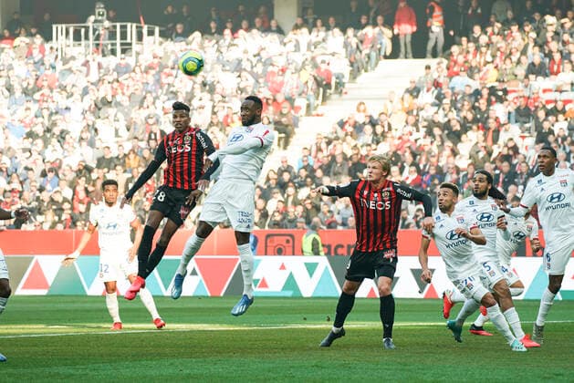 Hicham Boudaoui (OGC Nice) - Moussa Dembele (Lyon) FOOTBALL : OGC Nice vs Lyon - Ligue 1 Conforama - Nice - 02 02 2020 NorbertScanella PanoramiC 