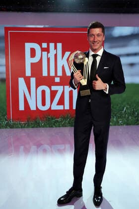 2020 Bilder des Jahres, Sport 02 Februar Sport Themen der Woche KW05 Sport Bilder des Tages WARSZAWA 02.02.2020 GALA TYGODNIKA PILKA NOZNA --- GALA PN IN WARSAW ROBERT LEWANDOWSKI FOT. PIOTR KUCZA FOTOPYK NEWSPIX.PL --- Newspix.pl  200202PYK124
