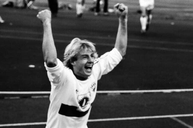 VfB Stuttgart - FC Bayern München Deutschland, Stuttgart, 14.11.1987, Fussball, Bundesliga, VfB Stuttgart - FC Bayern München (3:0): Jürgen Klinsmann (VfB Stuttgart); Jubel Tor 1:0 Klinsmann.