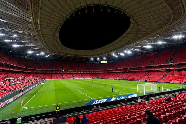 06.02.2020, xslx, Fussball Copa del Rey, Athletic de Bilbao - FC Barcelona, Barca emspor, v.l. Das Stadium von San Mames (DFL DFB REGULATIONS PROHIBIT ANY USE OF PHOTOGRAPHS as IMAGE SEQUENCES and or QUASI-VIDEO) Bilbao