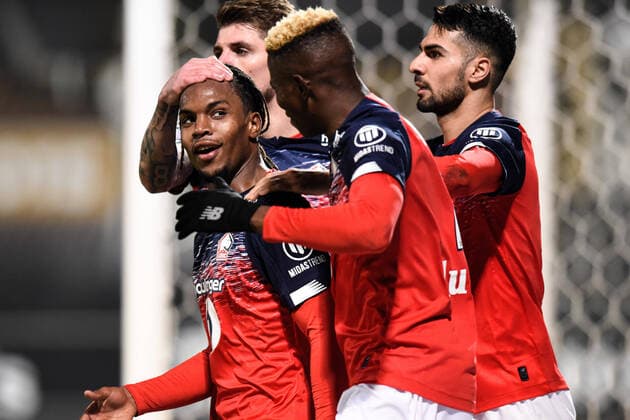 Attitude - Joie de Renato Sanches ( 18 - LOSC ) - Victor Osimhen ( 7 - LOSC ) - Zeki Celik ( 17 - LOSC ) - Xeka ( 8 - LOSC ) - FOOTBALL : SCO Angers vs Lille OSC - Ligue 1 - Angers - 07 02 2020 FedericoPestellini Panoramic 