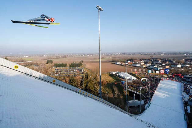 NORDIC SKIING - FIS WC Hinzenbach HINZENBACH,AUSTRIA,08.FEB.20 - NORDIC SKIING, Ski jumping, Skispringen, Ski, nordisch - FIS World Cup, normal hill, ladies. Image shows Katharina Althaus (GER). GEPAxpictures xJasminxWalter