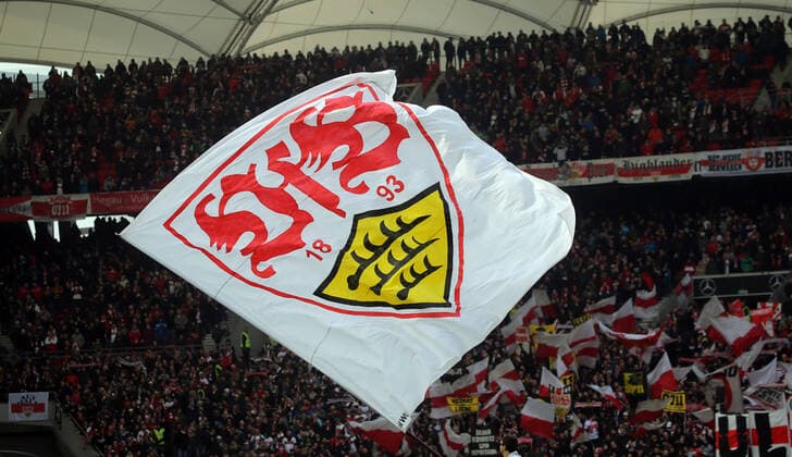 VfB Stuttgart - FC Erzgebirge Aue Deutschland, Stuttgart, 08.02.2020, Fussball, 2. Bundesliga, Saison 2019 2020, 21. Spieltag, VfB Stuttgart - FC Erzgebirge Aue: VfB Stuttgart Fahne, DFL DFB REGULATIONS PROHIBIT ANY USE OF PHOTOGRAPHS AS IMAGE SEQUENCES AND OR QUASI-VIDEO.
