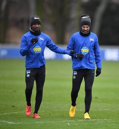 Fussball, Herren, Saison 2019 2020, 1. Bundesliga, Hertha BSC, Training, v. l. Salomon Kalou (Hertha BSC), Vedad Ibisevic (Hertha BSC), 11.02. 2020, Copyright: xMatthiasxKochx