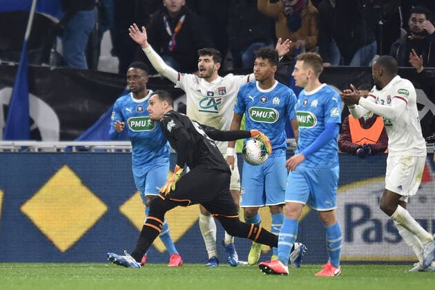 Martin Terrier (lyon) et Yohann Pele (marseille) FOOTBALL : Lyon vs Marseille - Coupe de France - 1 4 finale - 12 02 2020 FredericChambert Panoramic 