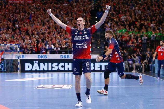 02.02.2020, xtgx, Handball Liqui Moly HBL, SG Flensburg Handewitt - SC Magdeburg emspor, v.l. Holger Glandorf (Flensburg, 9) Jubel, Torjubel, jubelt ueber das Tor, celebrate the goal, celebration Flensburg
