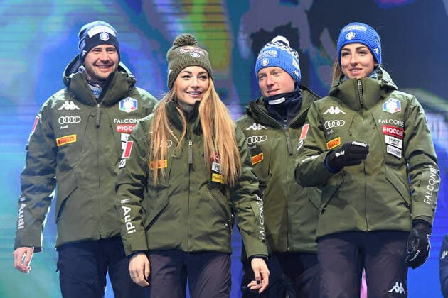 BIATHLON - Team Italien bei der Siegerehrung IBU Weltmeisterschaft Biathlon Antholz Mixed Staffel am 13.02.2020, Italien, Südtirol Antholz-Anterselva Medal Plaza Südtirol Italien