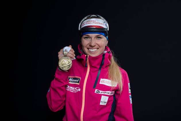 200213 Photo: Manzoni IBU Handout BILDBYRAN 13.02.2020, Antholz, Italy (ITA): Eva Kristejn Puskarcikova (CZE) - IBU World Championships Biathlon, medals, Antholz Anterselva (ITA). Handout International Biathlon Union. Â© Manzoni IBU bbeng skidskytte skiskyting biathlon VM skidskytte-VM IBU Biathlon World Championships 2020 Anterselva mixed relay mixstafett stafett Copyright: Manzoni IBU BB200213BB904