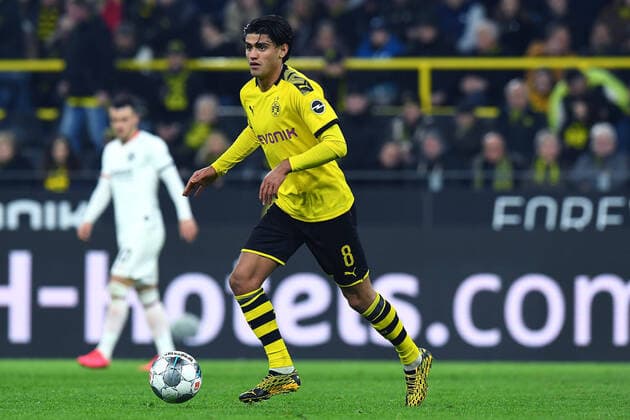 Fußball 1. Bundesliga 22. Spieltag Borussia Dortmund - Eintracht Frankfurt am 14.02.2020 im Signal Iduna Park in Dortmund Mahmoud Dahoud ( Dortmund ) DFL regulations prohibit any use of photographs as image sequences and or quasi-video.