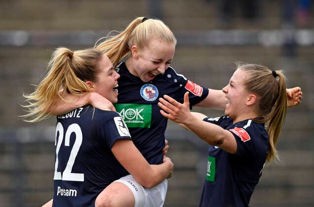 v.l.: Nina Ehegötz (Ehegoetz, Potsdam, 22), Caroline Siems (Potsdam, 3), Luca Maria Graf (Potsdam, 16), Jubel, jubeln, Freude, Sieg, freuen, Erfolg, 1.FFC Turbine Potsdam - 1. FC Köln, Fußball, Frauen, Bundesliga, Saison 2019 2020, Potsdam, 16.02.2020,, Deutschland, DFB DFL REGULATIONS PROHIBIT ANY USE OF PHOTOGRAPHS AS IMAGE SEQUENCES AND OR QUASI-VIDEO.