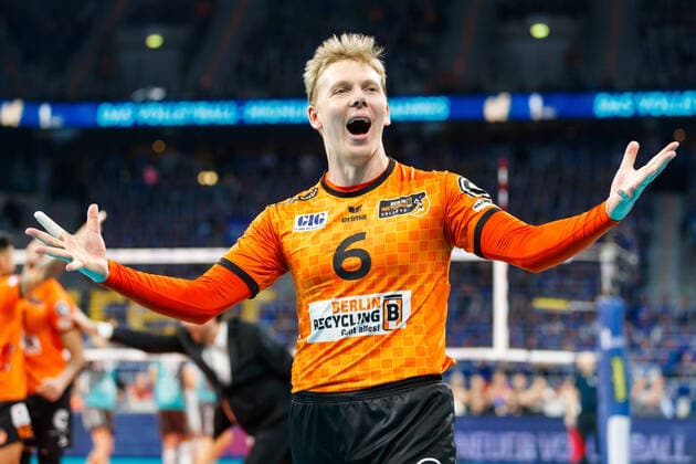 Sergey Grankin (Berlin Recycling Volleys) jubelt, Powervolley Dueren vs Berlin Recycling Volleys, Volleyball, DVV Pokalfinale der Maenner, 16.02.2020 Powervolley Dueren vs Berlin Recycling Volleys, Volleyball, DVV Pokalfinale der Maenner, 16.02.2020 Copyright: xNeisx Eibner-Pressefotox EP_ans