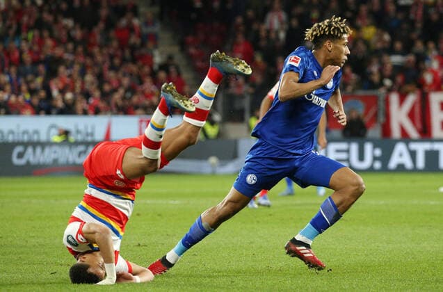 2020 Bilder des Jahres, Sport 02 Februar Robin Quaison (7, Mainz 05), Jean-Clair Todibo (21, Schalke), Fussball, 1. Bundesliga: 1. FSV Mainz 05 - FC Schalke 04, 22. Spieltag am 16.02.2020, Saison 2019 20, m05, s04, ZmdZ, ** Gemäß den Vorgaben der DFL Deutsche Fußball Liga ist es untersagt, in dem Stadion und oder vom Spiel angefertigte Fotoaufnahmen in Form von Sequenzbildern und oder videoähnlichen Fotostrecken zu verwerten bzw. verwerten zu lassen. DFL regulations prohibit any use of photographs as image sequences and or quasi-video. ** 1. FSV Mainz 05 - FC Schalke 04 *** Robin Quaison 7, Mainz 05 , Jean Clair Todibo 21, Schalke , Soccer, 1 Bundesliga 1 FSV Mainz 05 FC Schalke 04, 22 Matchday on 16 02 2020, Season 2019 20, m05, s04, ZmdZ, According to the regulations of the DFL Deutsche Fußball Liga it is prohibited, to use or allow the use of photographs taken in the stadium and or of the match in the form of sequence images and or video-like photo sequences DFL regulations prohibit any use of photographs as image sequences and or quasi video 1 FSV Mainz 05 FC Schalke 04