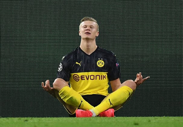 2020 Bilder des Jahres, Sport 02 Februar Sport Themen der Woche KW08 Sport Bilder des Tages 18.02.2020, xjhx, Fussball UEFA Champions League, Borussia Dortmund - Paris St.Germain PSG emspor, v.l. Erling Haaland (Borussia Dortmund) celebrate the goal, Der Torjubel zum 1:0 (DFL DFB REGULATIONS PROHIBIT ANY USE OF PHOTOGRAPHS as IMAGE SEQUENCES and or QUASI-VIDEO) Dortmund *** 18 02 2020, xjhx, Football UEFA Champions League, Borussia Dortmund Paris St Germain PSG emspor, v l Erling Haaland Borussia Dortmund celebrate the goal, The goal celebration for 1 0 DFL DFB REGULATIONS PROHIBIT ANY USE OF PHOTOGRAPHS as IMAGE SEQUENCES and or QUASI VIDEO Dortmund