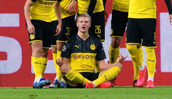 Sport Bilder des Tages Fussball, UEFA Champions League, Herren, Saison 2019 2020, Achtelfinale Hinspiel, Signal Iduna Park Dortmund, Bor. Dortmund (gelb) - Paris St. Germain, PSG (weiss); Jubel Erling Haaland (BVB) nach seinem Tor zum 1:0. Jubel, Freude, Aktion. DFL DFB UEFA REGULATIONS PROHIBIT ANY USE OF PHOTOGRAPHS AS IMAGE SEQUENCES AND OR QUASI-VIDEO.