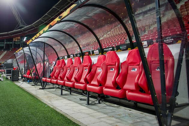 SOCCER - EL, Alkmaar vs LASK ALKMAAR,NETHERLANDS,19.FEB.20 - SOCCER - UEFA Europa League, round of 32, AZ Alkmaar vs Linzer ASK, preview, training LASK. Image shows the substitutes bench. GEPAxpictures xManfredxBinder