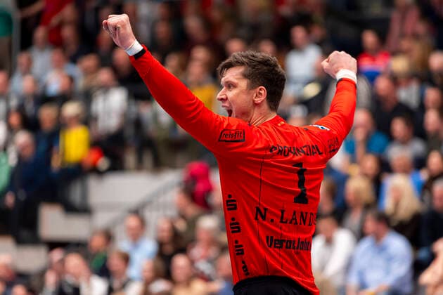 Balingen, Deutschland 20. Februar 2020: HBL- 19 20 - HBW Balingen vs. THW Kiel Torhueter Niklas Landin (THW Kiel) Jubel Freude Emotion Balingen Sparkassen Arena Baden-Württemberg Deutschland