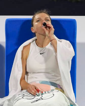 Simona Halep (ROU) Tennis - Dubai Tennis Championships 2020 - WTA, Tennis Damen - Dubai Duty Free Tennis Stadium - Dubai - - United Arab Emirates - 21 February 2020. Copyright: xJuergenxHasenkopfx