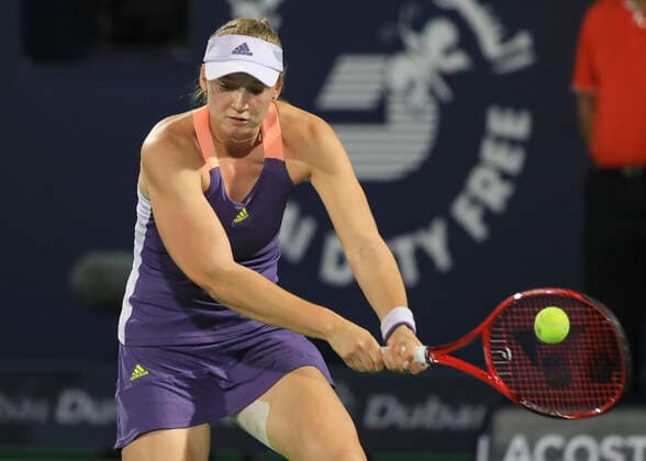 Elena Rybakina (KAZ) Tennis - Dubai Tennis Championships 2020 - WTA, Tennis Damen - Dubai Duty Free Tennis Stadium - Dubai - - United Arab Emirates - 22 February 2020. Copyright: xJuergenxHasenkopfx