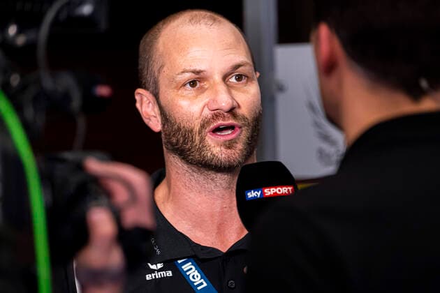 Friesenheim, Deutschland 23. Februar 2020: HBL - 19 20 - Die Eulen Ludwigshafen vs. MT Melsungen Trainer Heiko Grimm (Melsungen) im Sky Interview Ludwigshafen-Friesenheim Friedrich-Ebert-Halle Baden-Württemberg Deutschland