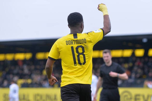 Fußball A-Junioren Bundesliga Borussia Dortmund U19 - Borussia Mönchengladbach U19 am 08.02.2020 im Fußballpark Hohenbuschei in Dortmund Torjubel zum 1:0 durch Youssoufa Moukoko ( Dortmund ) DFB regulations prohibit any use of photographs as image sequences and or quasi-video. *** Football A Juniors Bundesliga Borussia Dortmund U19 Borussia Mönchengladbach U19 on 08 02 2020 at the soccer park Hohenbuschei in Dortmund goal celebration for the 1 0 by Youssoufa Moukoko Dortmund DFB regulations prohibit any use of photographs as image sequences and or quasi video xHDx
