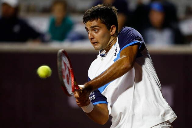Tenis, Chile Dove MenCare Open ATP, Tennis Herren 250 de Santiago. El tenista Tomas Barrios de Chile regresa la bola a Carlos Tabener de Espana durante el ATP 250 Chile Dove MenCare Open Santiago, Chile. 24 02 2020 Felipe Zanca Photosport ATP 250 de Santiago 2020, Tomas Barrios vs Carlos Tabener